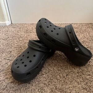 Black Platform Croc
